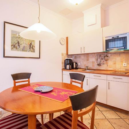 Strandvillen Binz - Ferienwohnung Mit Meerblick, 1 Schlafzimmer, Sauna Und Balkon Sv-712 Eksteriør billede